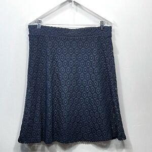 Alfani Size 8 Modern Navy Eyelet Crochet Skirt Exposed Back Zip Swing Skirt NWT
